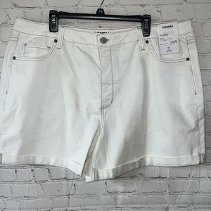 20 W white rolled hem Sonoma shorts Plus size New with tags. 5 pocket jean style